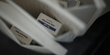 Abortion Providers Forced to Adapt After Court Blocks Pill Access by Mail