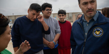 Once Detained By ICE, Mariachi Brothers Open for Kacey Musgraves