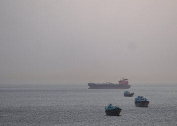 Iran Threatens Ships Over Trump Plan to Break Iran’s Blockade