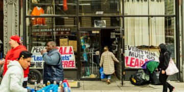 The Hole-in-the-Wall Shop That Dressed Hip-Hop
