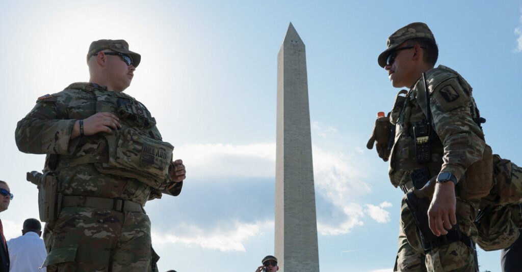 Gunman Exchanges Fire With Secret Service Near Washington Monument