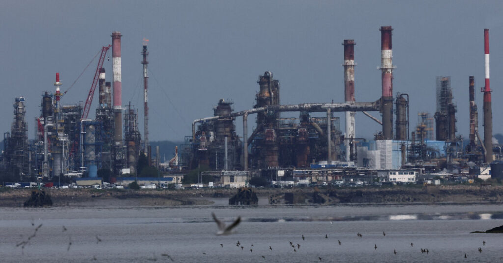 Oil Prices Slide but Remain Elevated as Middle East Tensions Escalate
