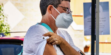 F.D.A. Blocked Publication of Research Finding Covid and Shingles Vaccines Were Safe