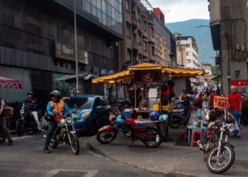 U.S. Allows Venezuela to Begin Debt Restructuring Process