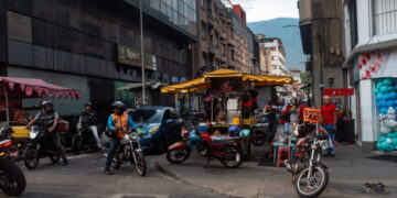 U.S. Allows Venezuela to Begin Debt Restructuring Process