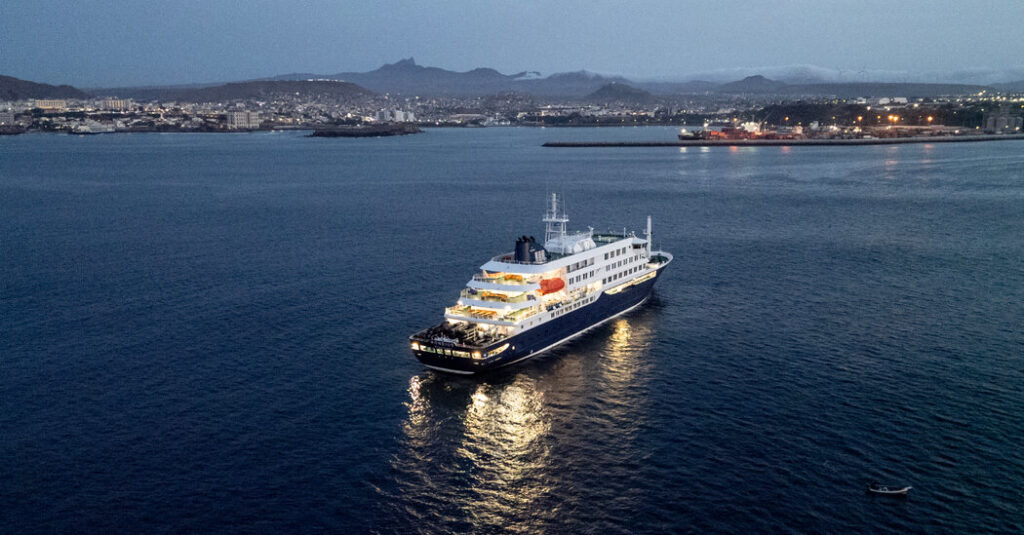 Hantavirus Cruise Ship Remains at Sea as Leaders Clash Over Its Docking