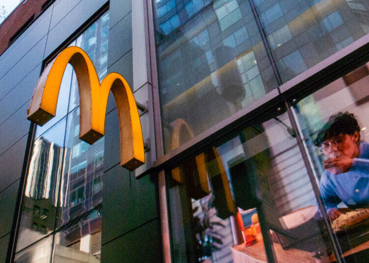 Fast-Food Sales Rise Despite Higher Gas Prices