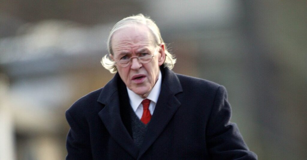 J.H. Prynne, Erudite and Elusive British Poet, Dies at 89