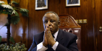 Festus Mogae, Botswana President Who Tackled H.I.V., Dies at 86
