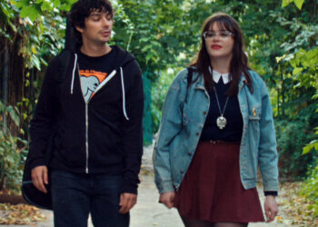 How ‘Mile End Kicks’ Nailed the Indie Sleaze Look