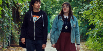How ‘Mile End Kicks’ Nailed the Indie Sleaze Look