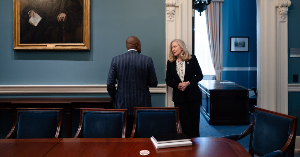 Redistricting Ruling Adds to Virginia Governor’s Headaches