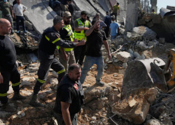 Deadly Israeli Strikes Erode Cease-Fire in Lebanon