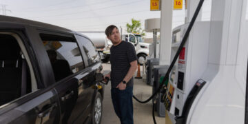 Consumers Lean on a ‘Hamster Wheel’ of Credit to Manage Rising Costs