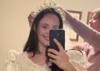 The Unboxing Trend Bringing Mothers and Daughters Closer Together