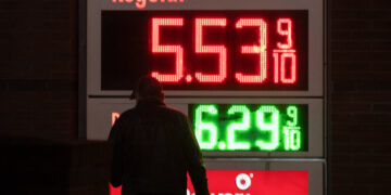 Oil Prices Rise as Prospects for U.S.-Iran Peace Deal Fizzle