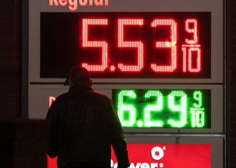 Oil Prices Rise as Prospects for U.S.-Iran Peace Deal Fizzle