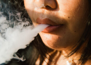 With Commissioner Under Pressure, F.D.A. Opens Door to Flavored Vapes