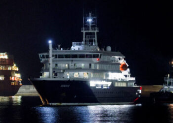 Cruise Ship Linked to Hantavirus Outbreak Arrives in Canary Islands