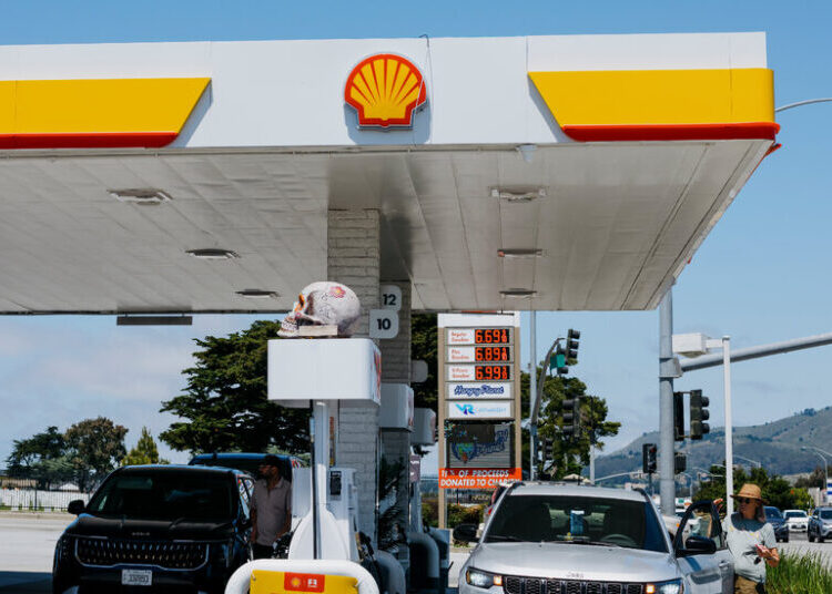 Energy Secretary Floats Pause in Federal Gas Tax