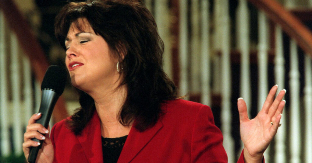 Joni Lamb, Whose Christian TV Station Went Global, Dies at 65