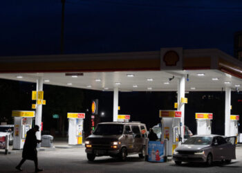 Trump Proposes Suspending Federal Gas Tax Until Prices Fall