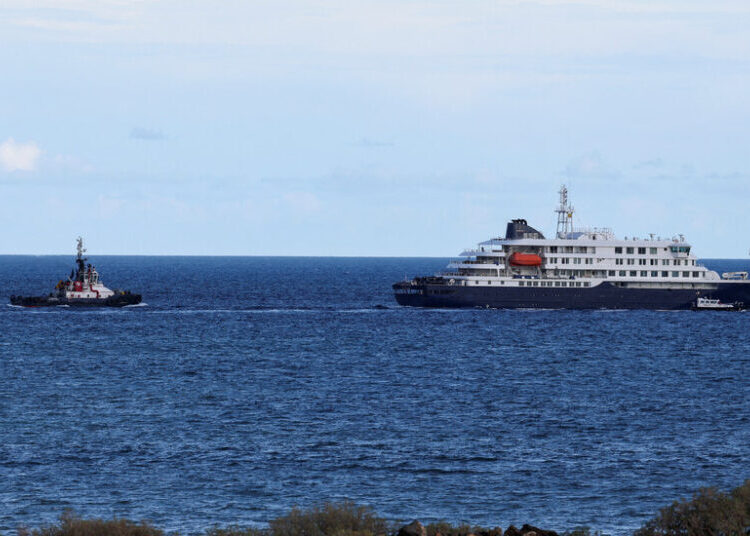 Cruise Ship Hit by Hantavirus Outbreak Sails for European Mainland