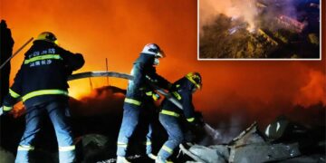 Blast at fireworks factory in China kills 21: Report