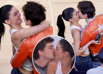 Kylie Jenner, Timothée Chalamet have cute kiss cam moment during PDA-packed Knicks date night