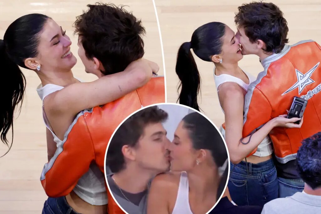 Kylie Jenner, Timothée Chalamet have cute kiss cam moment during PDA-packed Knicks date night