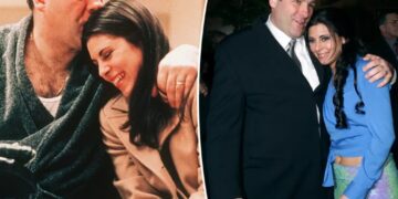 Jamie-Lynn Sigler reveals final words she told late James Gandolfini at his funeral