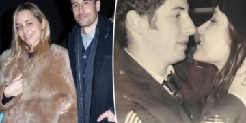 Jenny Mollen gushed how lucky she was to be married to Jason Biggs 1 year before split