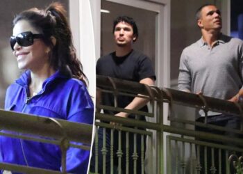 Lauren Sánchez enjoys rare family night out with son Nikko, NFL star ex-boyfriend Tony Gonzalez