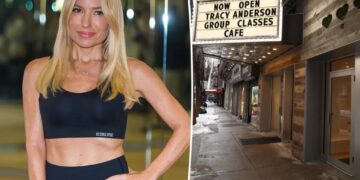 Tracey Anderson gyms ban phones amid TikTok craze