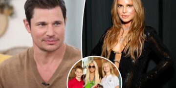 Nick Lachey claims ex Jessica Simpson flew in first class while her 3 kids sat in economy during 6-hour flight
