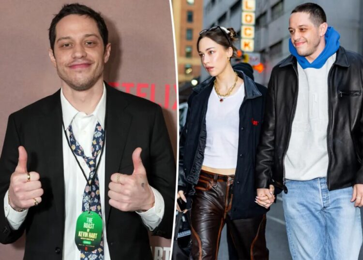 Pete Davidson doing well amid his split from Elsie Hewitt, supported by friends