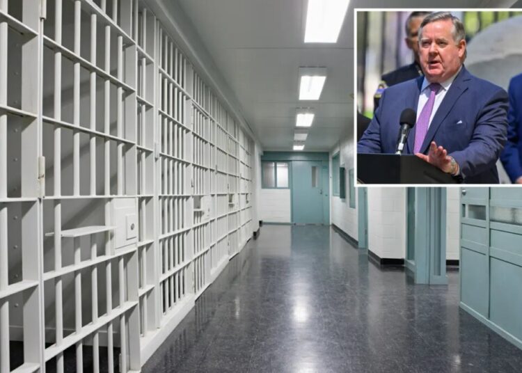 Mandatory jail time for fraud vs. taxpayers? Absolutely