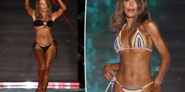 Bikini-clad Bethenny Frankel, 55, struts her stuff while walking the runway in Sports Illustrated Swimsuit Show