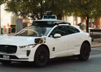 Waymo Is Fixing All of Its Self-Driving Taxis to Avoid Floods