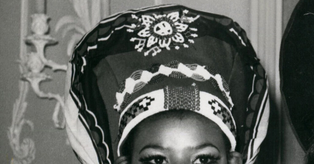 Cynthia Shange, Who Defied Apartheid at a Beauty Pageant, Dies at 76