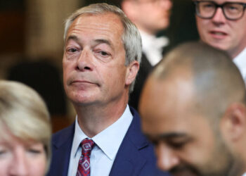 Nigel Farage, Leader of Reform U.K., Faces Investigation for £5 Million Gift