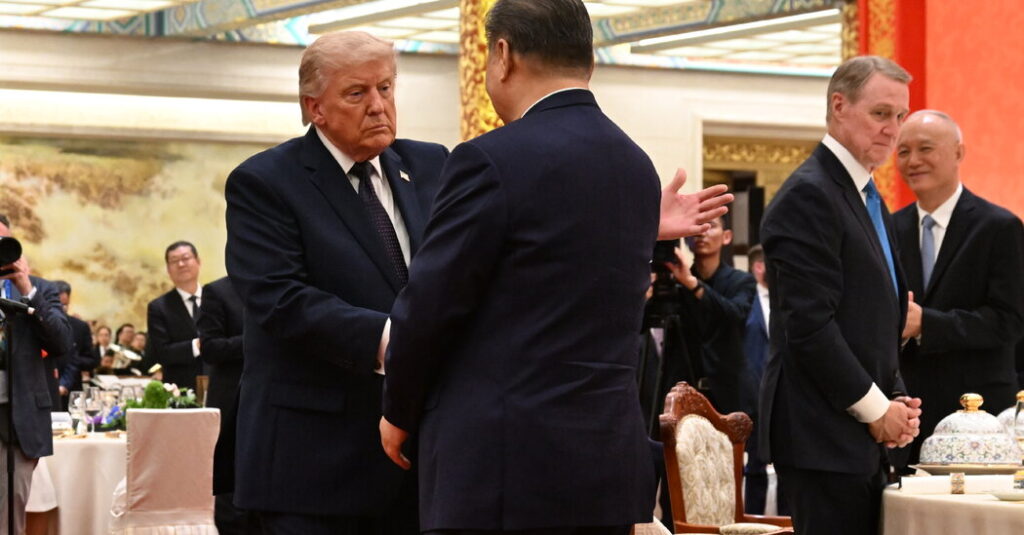 Trump Invites Xi to White House During State Dinner in Beijing