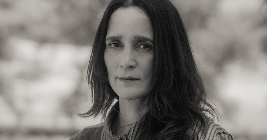 Julieta Venegas, a Mexican Pop Hitmaker, Is Looking Homeward