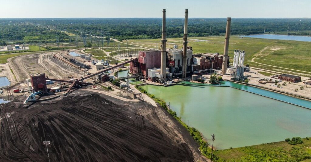 E.P.A. Moves to Weaken Water Pollution Rule for Coal Plants