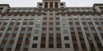 Appeals Court Appears Skeptical of Trump Orders Targeting Law Firms