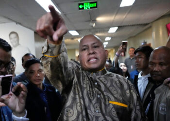 Duterte Ally Flees After Chaos at Philippine Senate