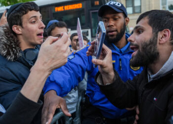 How Fights Over West Bank Settlements Are Unfolding at N.Y.C. Synagogues
