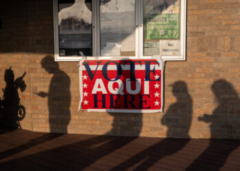 Latino Groups Unite to Win Back Hispanic Voters for Democrats in Midterms