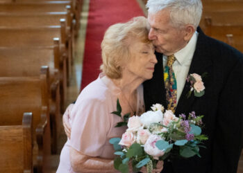 A Kiss and a Proposal — All on Their First Date