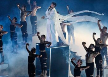 Who is JJ? Last year’s winner starts the show with a pop/opera mix.